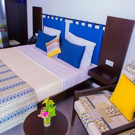 Dunia Hotel Ouagadougou Loumbila Eksteriør billede