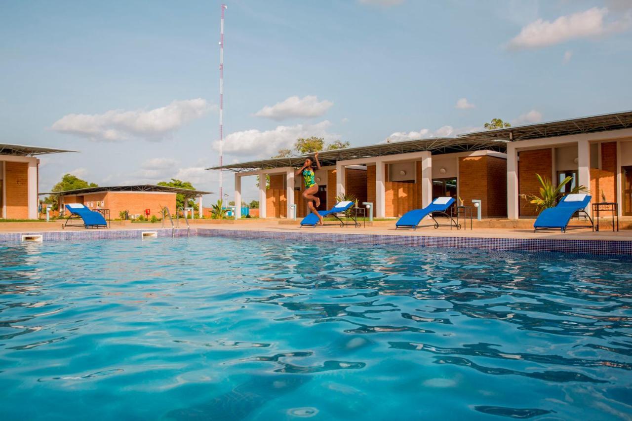 Dunia Hotel Ouagadougou Loumbila Eksteriør billede