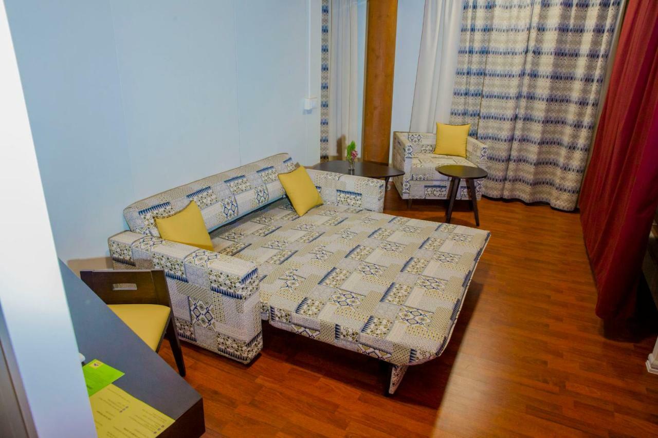 Dunia Hotel Ouagadougou Loumbila Eksteriør billede
